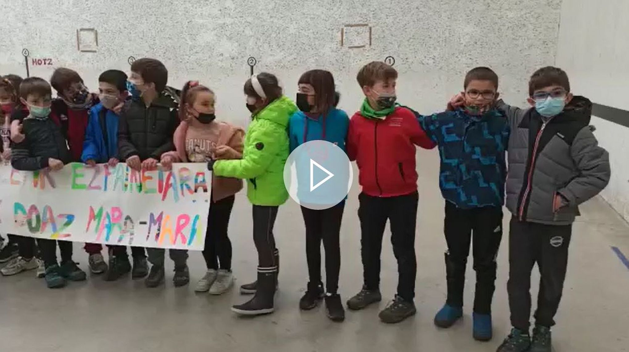 DANTZATZEN DUEN HERRI EZ DA INOIZ HILKO
