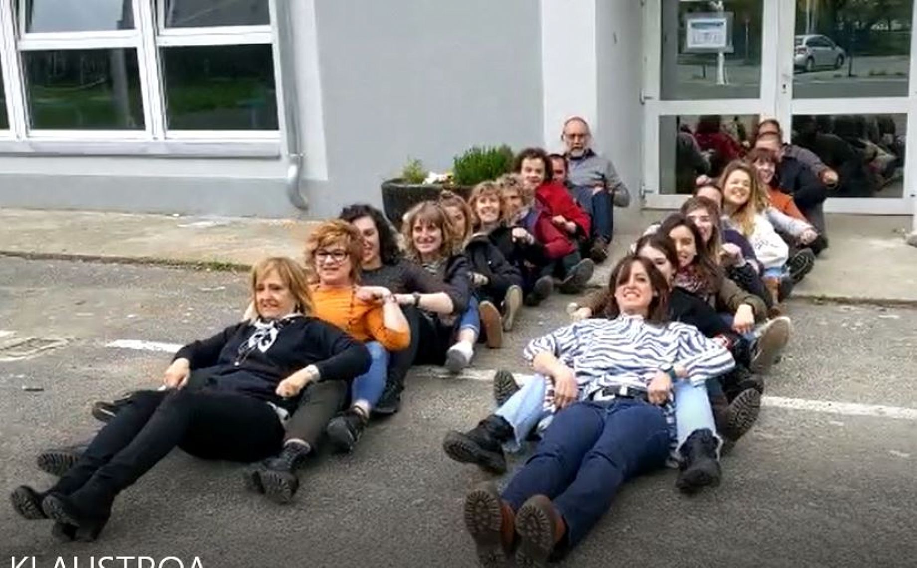 IRAKASLEAK, 50. URTEMUGA